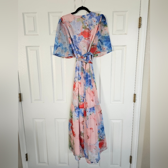 Hope & Ivy Maternity Dress - Picture 2 of 3